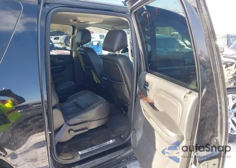 2014 GMC Yukon Xl 1500 Denali из США, поврежденный, VIN 1GKS2MEF2ER140467